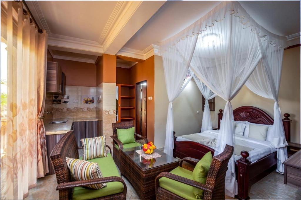 Keba Xpress Hotel - Entebbe Exterior photo